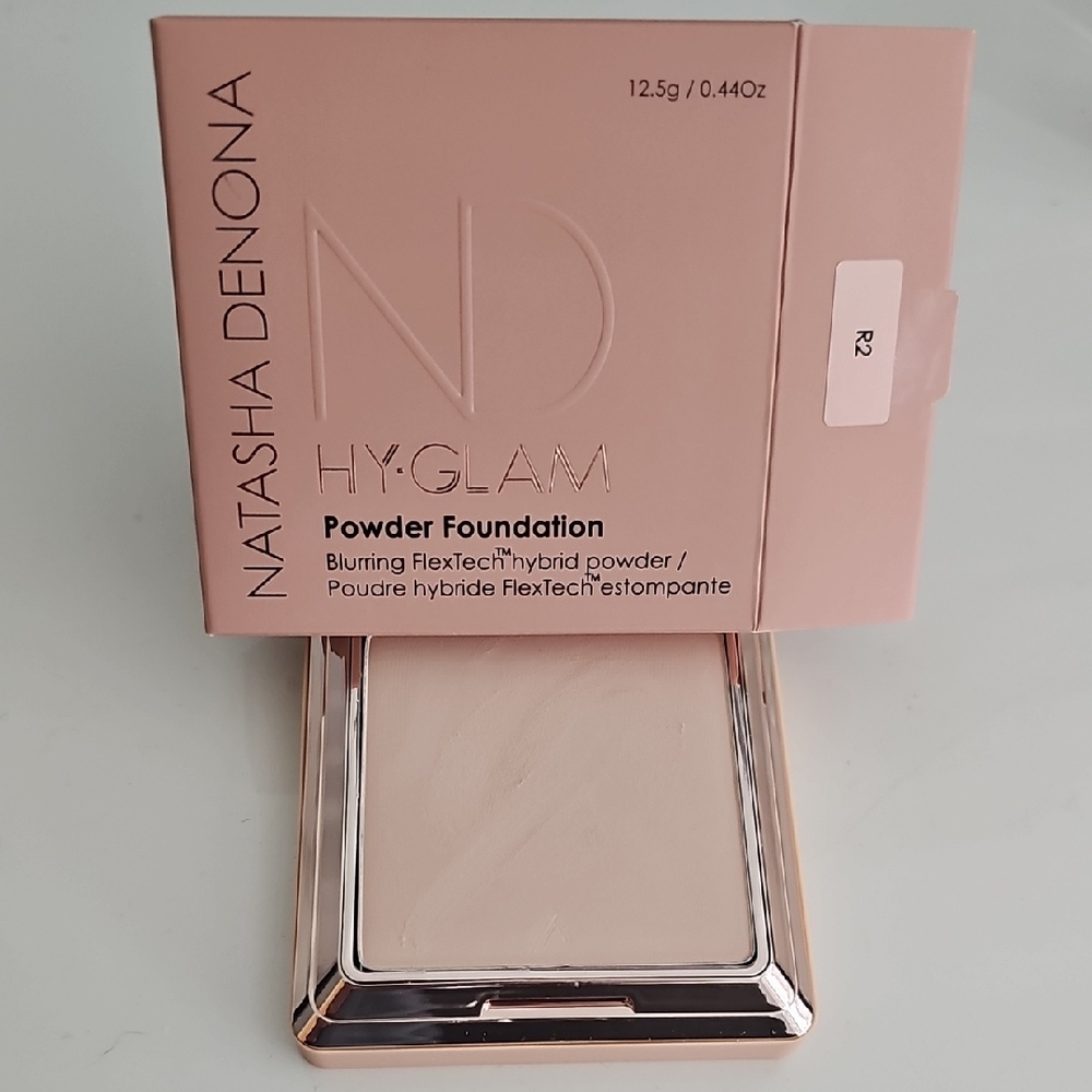 Natasha Denona Hy-Glam Powder Foundation in Shade R2